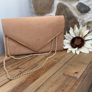 Elegant Tan Clutch with Gold Chain